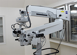 手術顕微鏡：ZEISS OPMI Lumera