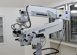 手術顕微鏡:ZEISS OPMI Lumera